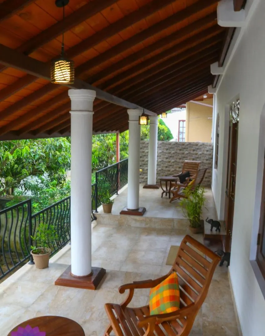 Nivahana Homestay Kandy