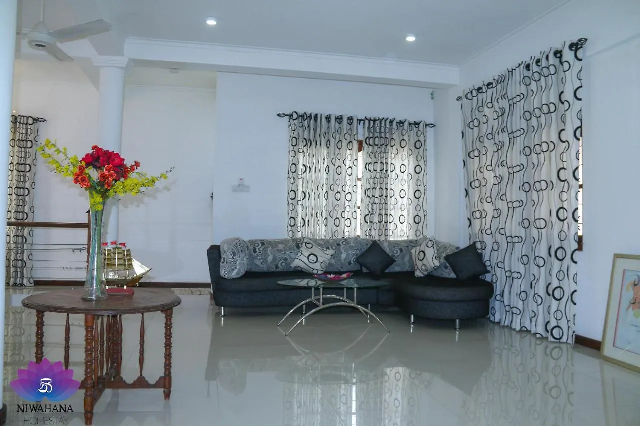 Nivahana Homestay 캔디
