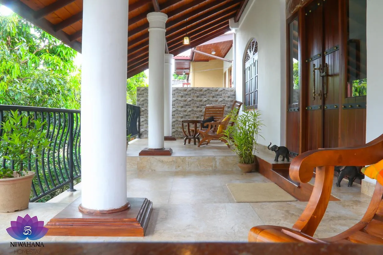 Nivahana Homestay 캔디
